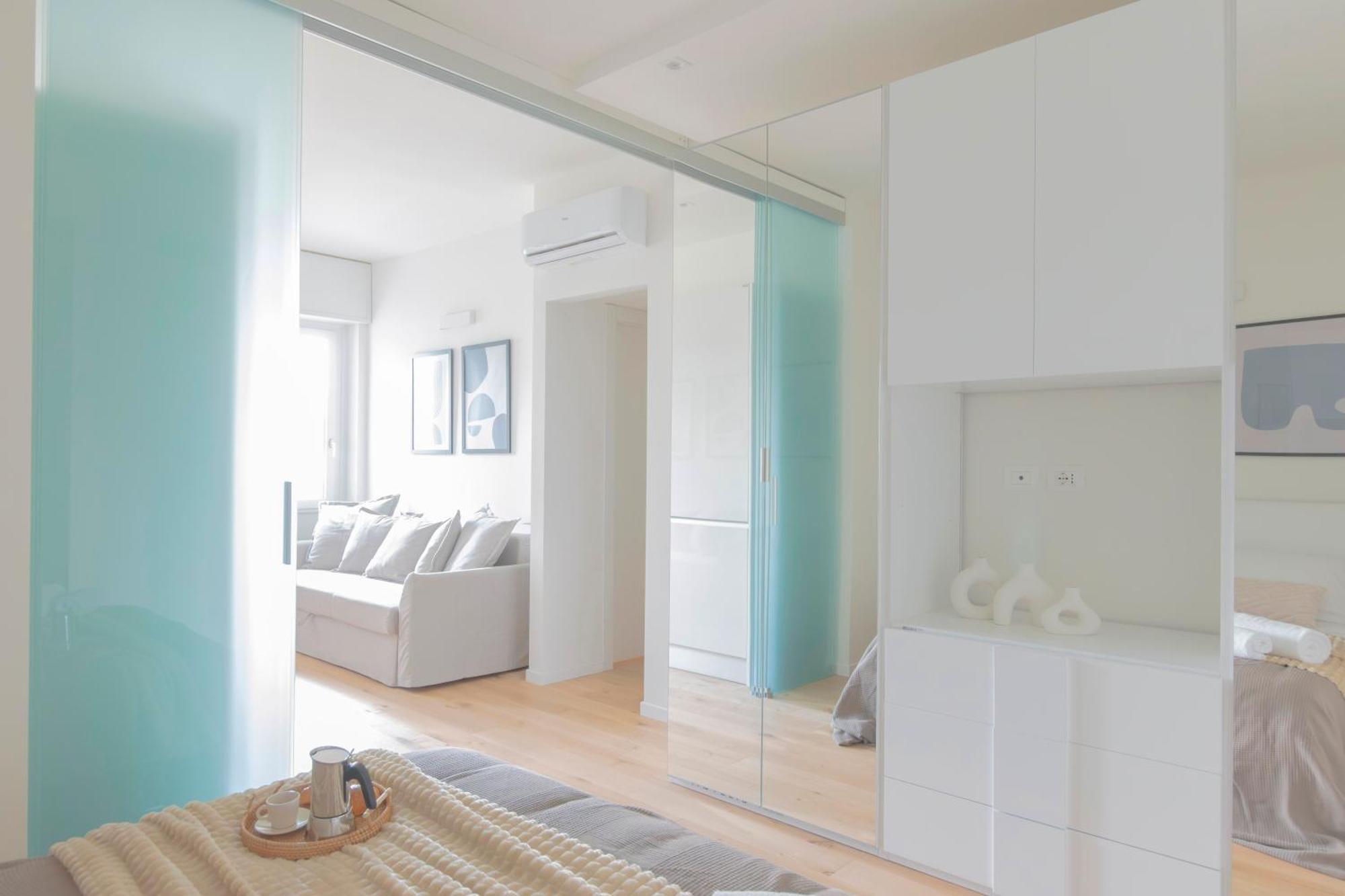 Modern & Stylish Near Isola & Central Station ミラノ エクステリア 写真
